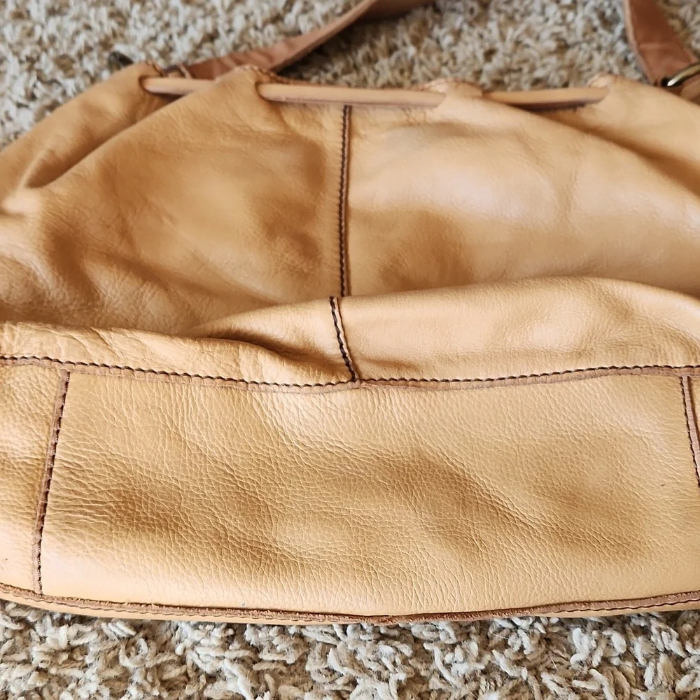 Lucky Brand Tan Leather Shoulder Bag - Picture 3 of 16